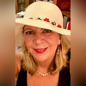 Meet your Posher, Sally